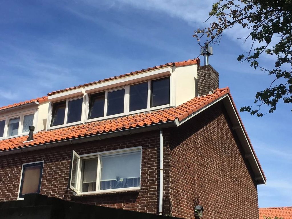 Dakkapel op maat voor uw woning in Breda met Keralit materiaal in verschillende tinten beschikbaar