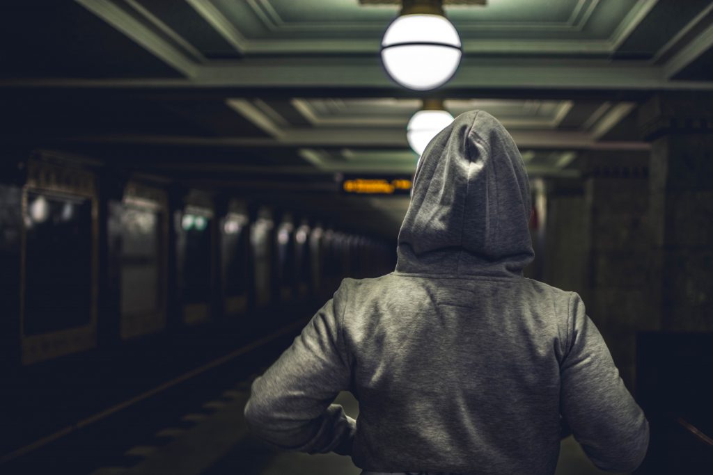 Professionele bedrijfskleding: truien, vesten en hoodies met logo's voor werknemers met professionele uitstraling