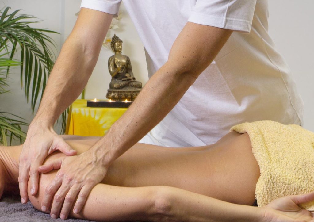 Serene inrichting van massagesalon Etten-Leur met rustgevende sfeer voor optimale ontspanning en welzijn